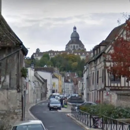 Appartement Dans Une Meuliere D'Architecte Provins Exterior photo