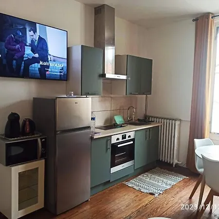 Appartement Dans Une Meuliere D'Architecte Provins Exterior photo